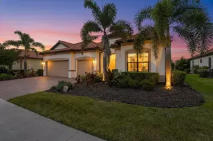 10900 Tarflower Dr, Venice, FL 34293 - Photo 3