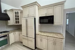 1330 Cherry St NE, Saint Petersburg, FL 33701 - Photo 37