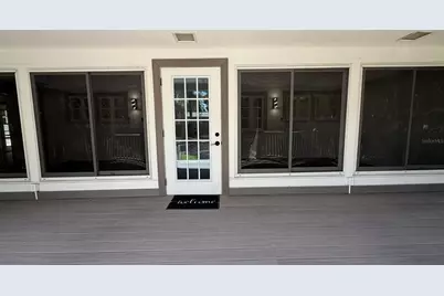 1330 Cherry Street NE, Saint Petersburg, FL 33701 - Photo 9