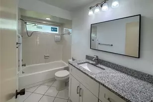 1355 Kirkwood Ln, Sarasota, FL 34232 - Photo 23