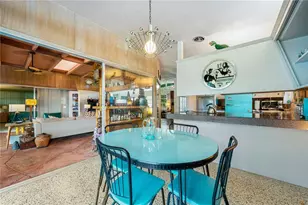 2225 Valencia Dr, Sarasota, FL 34239 - Photo 11