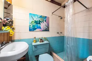 2225 Valencia Dr, Sarasota, FL 34239 - Photo 25