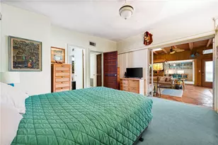 2225 Valencia Dr, Sarasota, FL 34239 - Photo 17