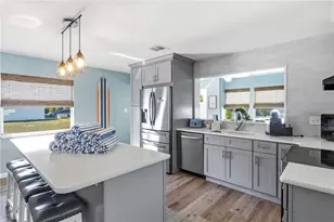 205 Haverkos Ct, Holmes Beach, FL 34217 - Photo 9