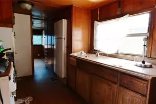 4821 Victoria Ave, Sarasota, FL 34233 - Photo 9