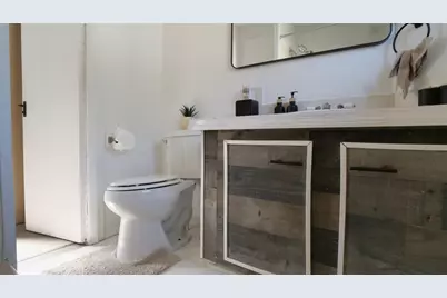 4881 Victoria Avenue, Sarasota, FL 34233 - Photo 13