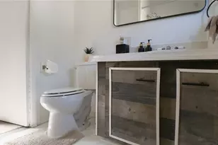 4881 Victoria Ave, Sarasota, FL 34233 - Photo 13