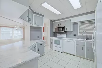 6710 36th Avenue E #201, Palmetto, FL 34221 - Photo 11