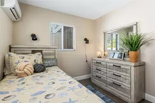 1704 Wisconsin Ln, Sarasota, FL 34239 - Photo 21