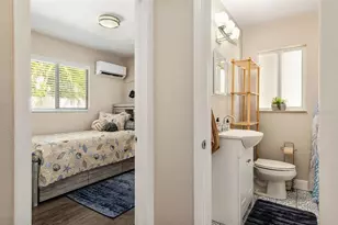 1704 Wisconsin Ln, Sarasota, FL 34239 - Photo 15