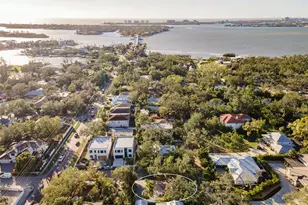 1704 Wisconsin Ln, Sarasota, FL 34239 - Photo 31