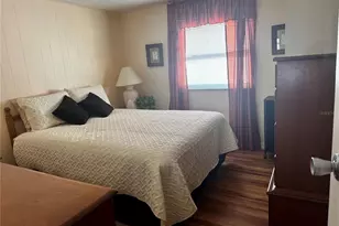 5619 Bayshore Rd, Palmetto, FL 34221 - Photo 9