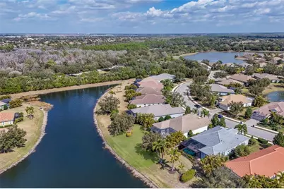 14335 Stirling Drive, Lakewood Ranch, FL 34202 - Photo 3