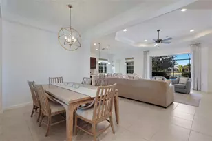 14335 Stirling Dr, Lakewood Ranch, FL 34202 - Photo 9