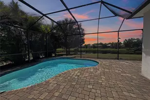 14335 Stirling Dr, Lakewood Ranch, FL 34202 - Photo 5