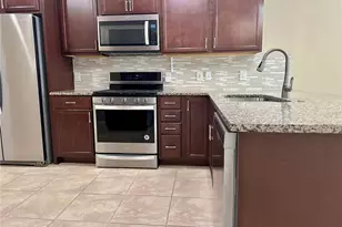 17631 Camden Dr, Bradenton, FL 34202 - Photo 15