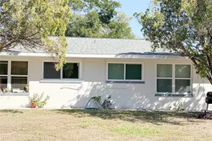 219 21st St E, Bradenton, FL 34208 - Photo 5