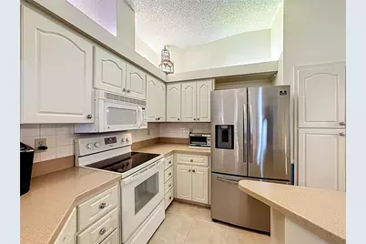 5611 Garden Lakes Drive, Bradenton, FL 34203 - Photo 11