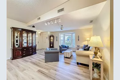 5611 Garden Lakes Drive, Bradenton, FL 34203 - Photo 7