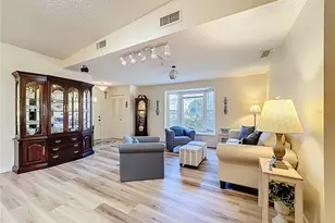 5611 Garden Lakes Dr, Bradenton, FL 34203 - Photo 7