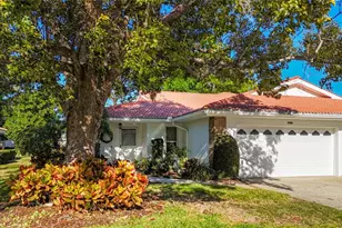 5611 Garden Lakes Dr, Bradenton, FL 34203 - Photo 1