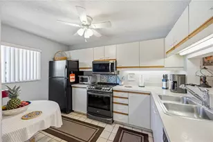 5515 Ashton Way, Sarasota, FL 34231 - Photo 7