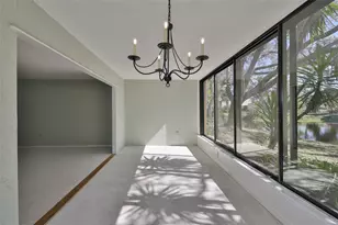 635 Woodlawn Dr, Bradenton, FL 34210 - Photo 17