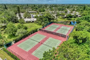 635 Woodlawn Dr, Bradenton, FL 34210 - Photo 37