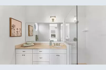 634 Key Royale Drive, Holmes Beach, FL 34217 - Photo 21