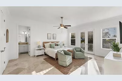 634 Key Royale Drive, Holmes Beach, FL 34217 - Photo 15