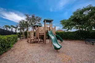 4124 Ilaria Ave, Sarasota, FL 34238 - Photo 45