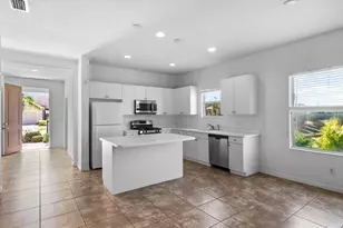 4915 Mission Park Ln, Bradenton, FL 34211 - Photo 11