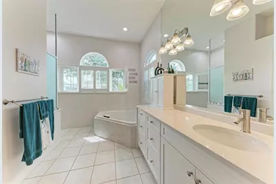 4735 Spinnaker Drive, Bradenton, FL 34208 - Photo 27