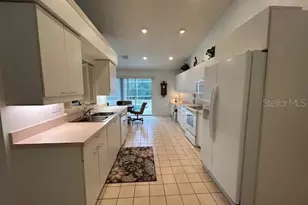 4631 Meadowview Cir, Sarasota, FL 34233 - Photo 13