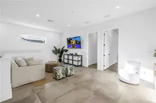 2564 Arlington St, Sarasota, FL 34239 - Photo 23