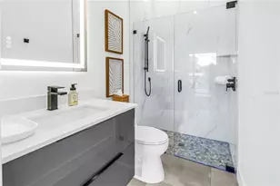 2564 Arlington St, Sarasota, FL 34239 - Photo 27