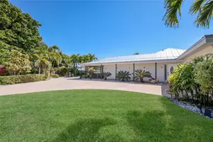 500 Halyard Ln, Longboat Key, FL 34228 - Photo 5