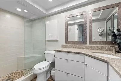 3330 Gulf Of Mexico Drive #104D, Longboat Key, FL 34228 - Photo 17