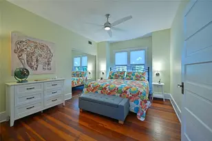 2408 Hillview St, Sarasota, FL 34239 - Photo 9