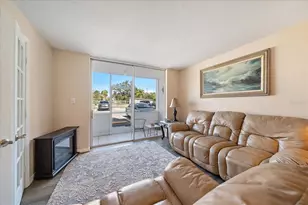 519 Albee Farm Rd, Venice, FL 34285 - Photo 5