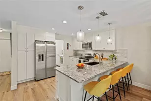 5612 Palm Aire Dr, Sarasota, FL 34243 - Photo 5