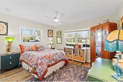 5612 Palm Aire Drive, Sarasota, FL 34243 - Photo 13