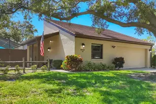 3919 Glen Oaks Manor Dr, Sarasota, FL 34232 - Photo 7
