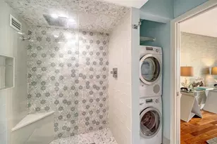 1111 N Gulfstream Ave, Sarasota, FL 34236 - Photo 21