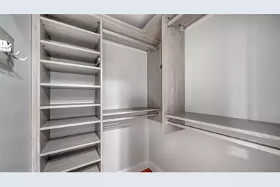 1111 N Gulfstream Avenue #4E, Sarasota, FL 34236 - Photo 17