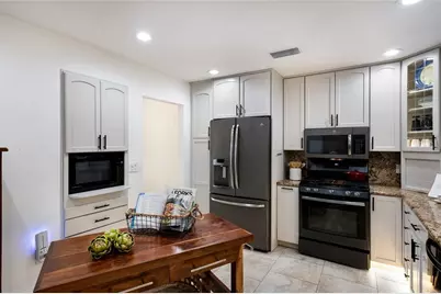 1516 Fox Creek Drive, Sarasota, FL 34240 - Photo 25