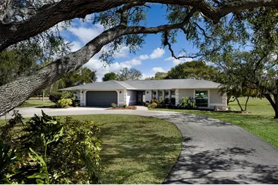 1516 Fox Creek Drive, Sarasota, FL 34240 - Photo 11