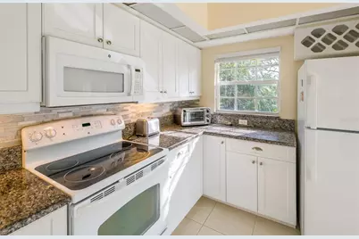 815 Montrose Drive #203, Venice, FL 34293 - Photo 9