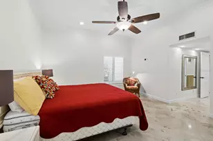 2055 Gulf of Mexico Dr, Longboat Key, FL 34228 - Photo 17