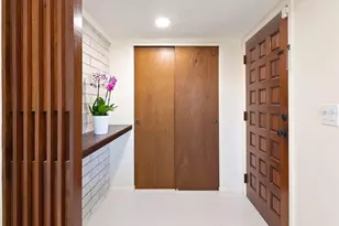 5669 America Dr, Sarasota, FL 34231 - Photo 5